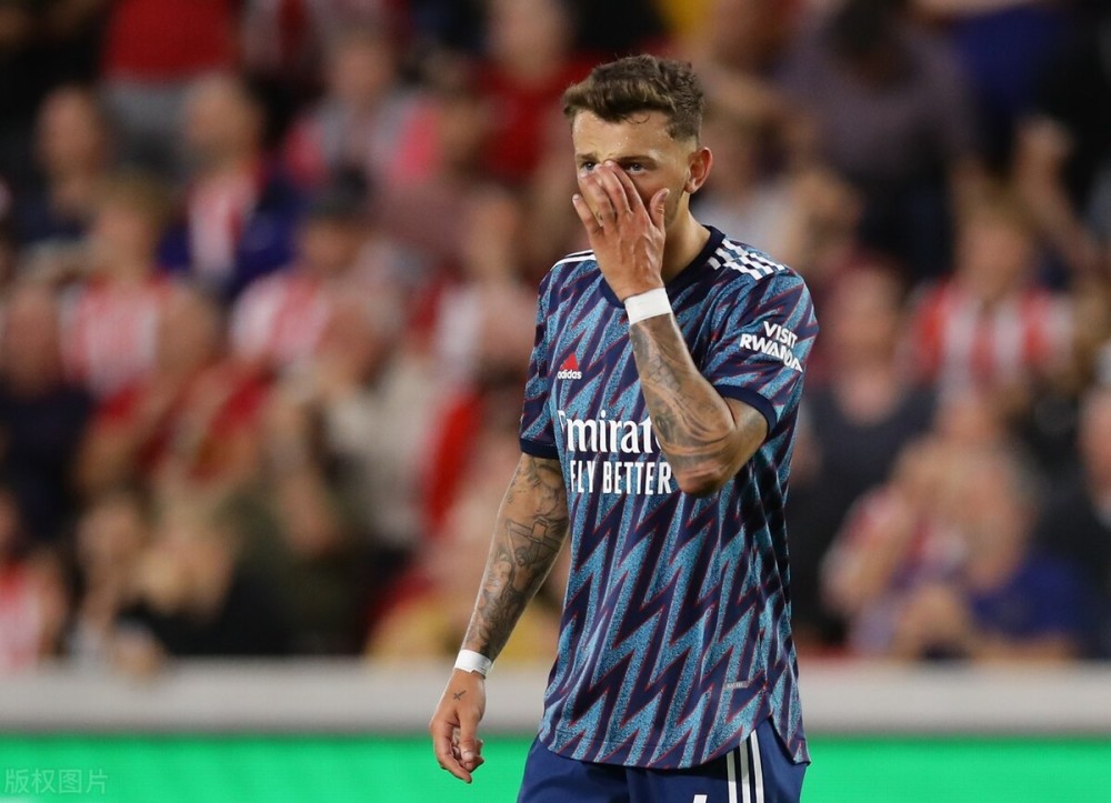 爱游戏在线-阿森纳爆冷AC米兰，特尔施特根绝境逆转