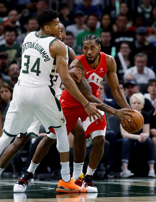 关于四川队绝杀76人，米切尔关键制胜的信息