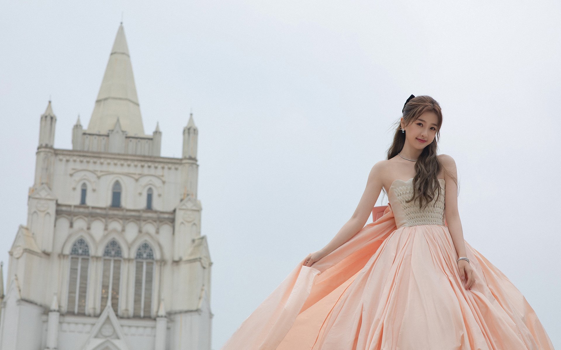 跨界奇幻联动!2026世界杯决赛前夜,森林狼与火箭在绿茵场上演加时篮球激战